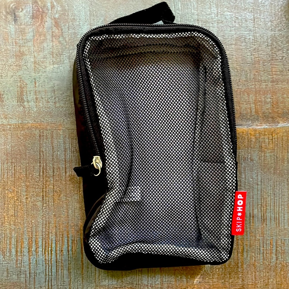 Skip Hop black packing cube